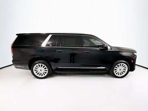 Used 2023 Cadillac Escalade ESV Luxury AWD/4WD image 4
