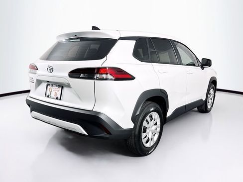 Used 2026 Toyota Corolla Cross L image 10