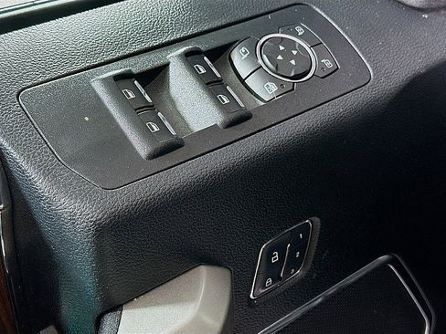 Used 2017 Ford F150 Lariat image 18