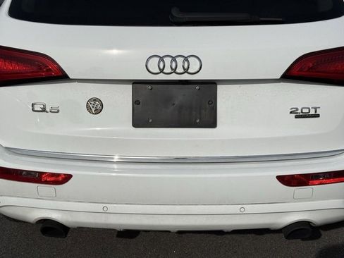 Used 2017 Audi Q5 2.0T Premium Plus w/ Technology Package image 10
