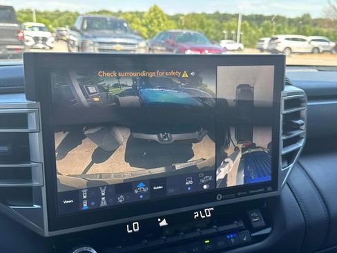Used 2024 Toyota Tundra Platinum w/ TRD Off-Road Package AWD/4WD image 38