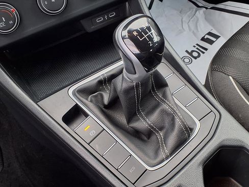 Used 2023 Volkswagen Jetta Sport image 7