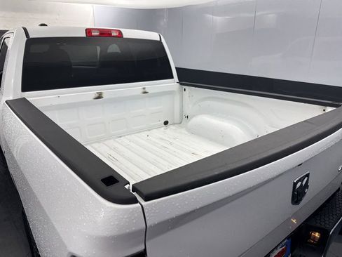 Used 2023 RAM 1500 Classic SLT AWD/4WD image 15