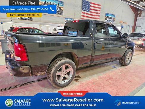 Used 2018 RAM 1500 Express w/ Express Value Package AWD/4WD image 4