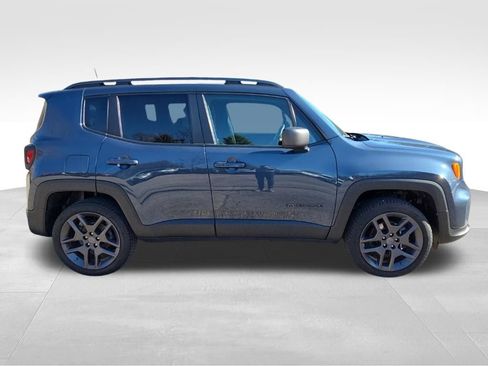 Used 2021 Jeep Renegade Latitude image 4