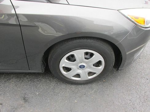 Used 2018 Ford Focus S FWD image 41