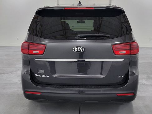 Used 2021 Kia Sedona EX image 5
