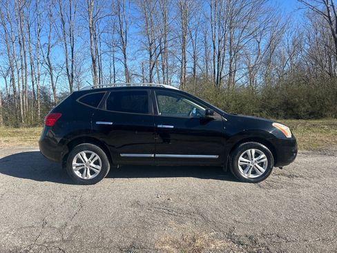 Used 2012 Nissan Rogue SV image 6