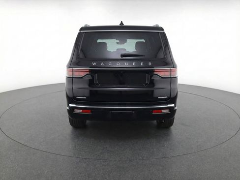 Used 2023 Jeep Wagoneer Series III w/ Premium Group I image 7