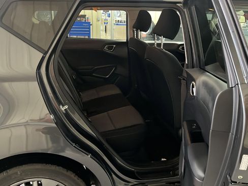 Used 2021 Kia Soul S image 23
