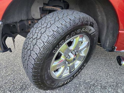 Used 2014 Ford F150 XLT w/ Equipment Group 302A Luxury AWD/4WD image 9