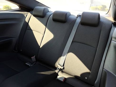 Used 2019 Honda Civic EX image 19