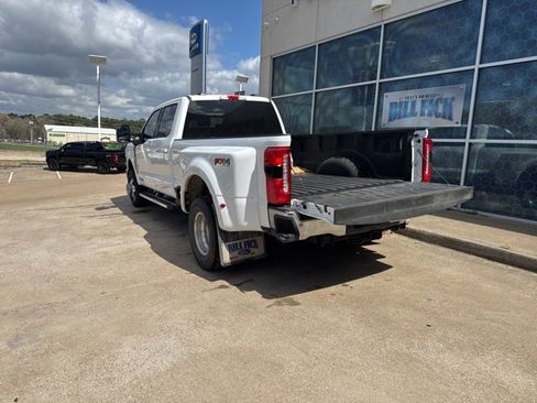 Used 2025 Ford F350 Lariat w/ FX4 Off-Road Package image 5
