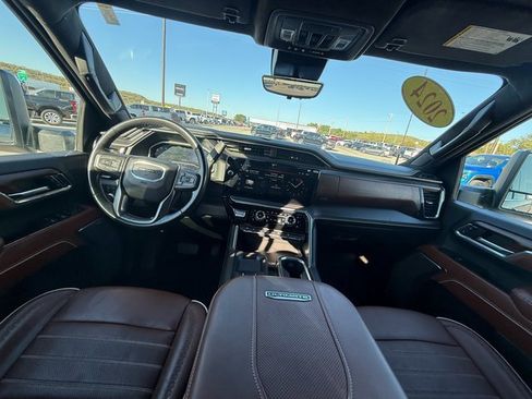 Used 2024 GMC Sierra 2500 Denali Ultimate image 15