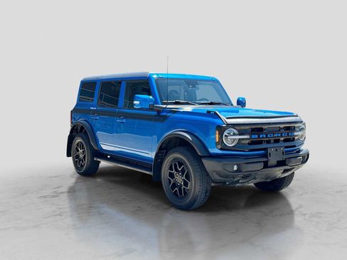 Used 2023 Ford Bronco Outer Banks AWD/4WD image 8