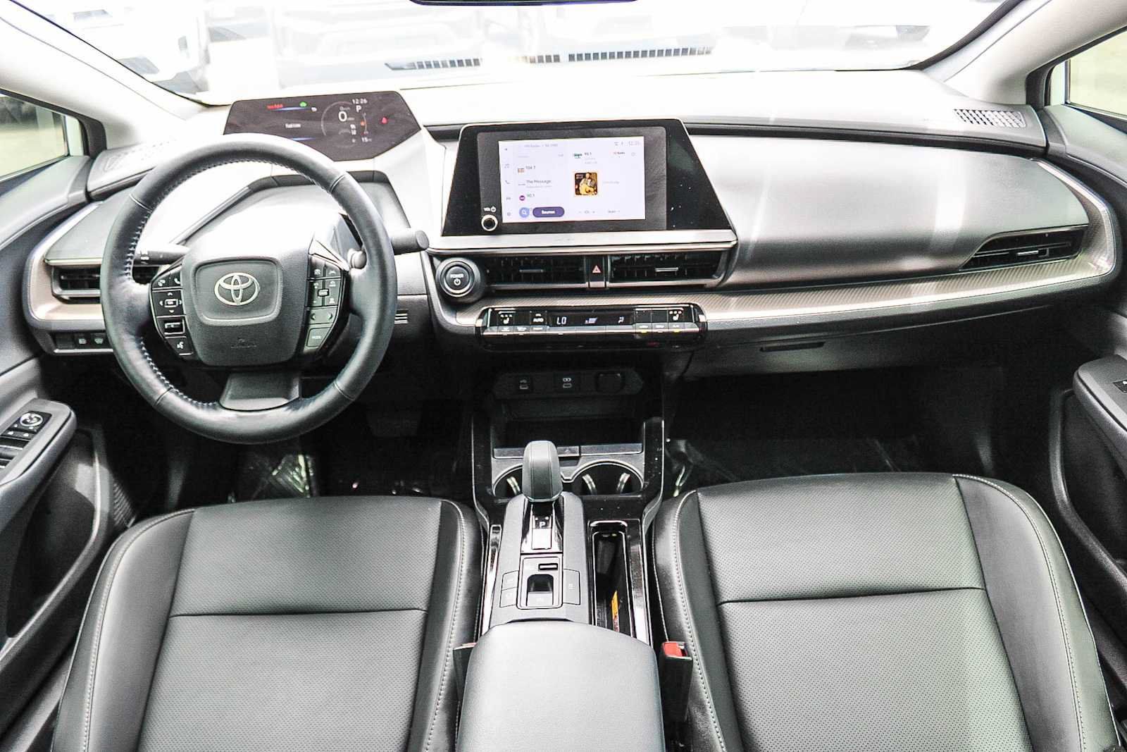 Used 2024 Toyota Prius XLE FWD image 12