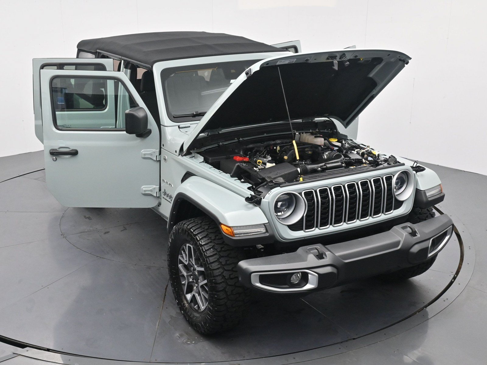 Used 2024 Jeep Wrangler Unlimited Sahara w/ Safety Group AWD/4WD image 32