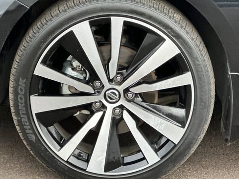 Used 2022 Nissan Altima 2.5 Platinum AWD/4WD image 26