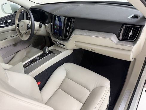 Used 2023 Volvo XC60 B5 Plus AWD/4WD image 36