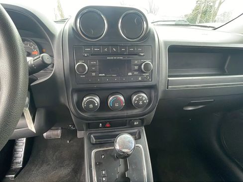 Used 2016 Jeep Patriot Sport w/ Power Value Group image 12