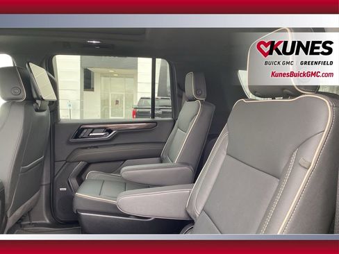 New 2026 GMC Yukon XL Elevation image 35