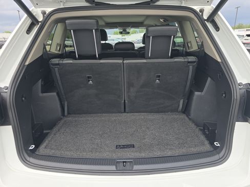 Used 2018 Volkswagen Atlas SEL Premium AWD/4WD image 18