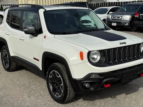 Used 2016 Jeep Renegade Trailhawk image 7