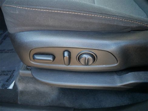 Used 2019 Chevrolet Traverse LT w/ LPO, Floor Liner Package image 15