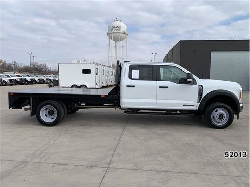 Used 2025 Ford F550 4x4 Crew Cab image 5