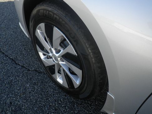 Used 2024 Nissan Altima 2.5 S image 12