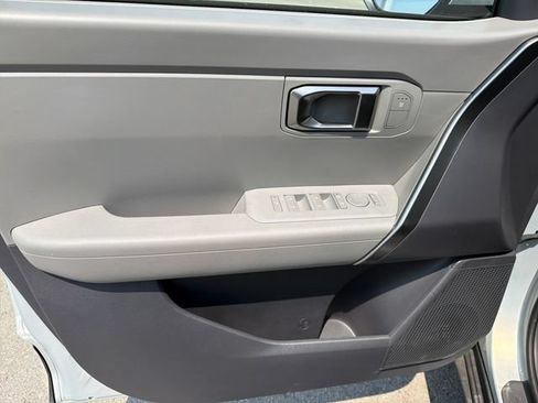 New 2027 Kia Seltos LX AWD/4WD image 16