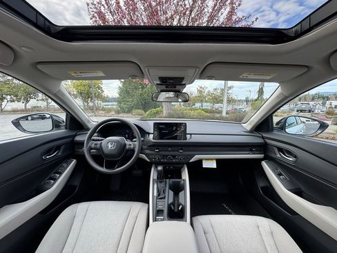 New 2026 Honda Accord SE image 2
