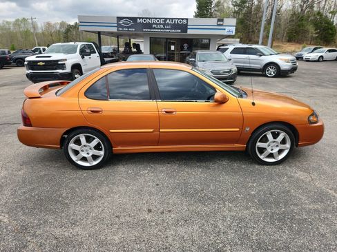 Used 2006 Nissan Sentra SE-R Spec V FWD image 1