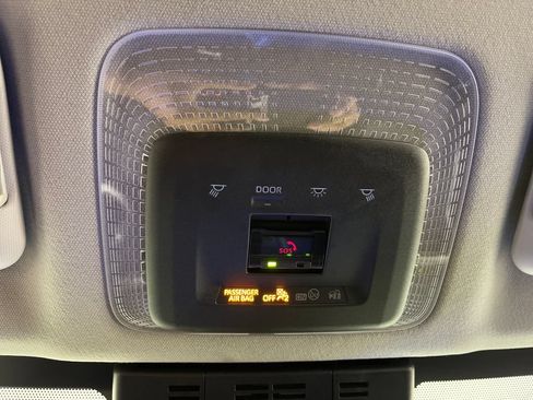 Certified 2024 Toyota Prius LE AWD/4WD image 29