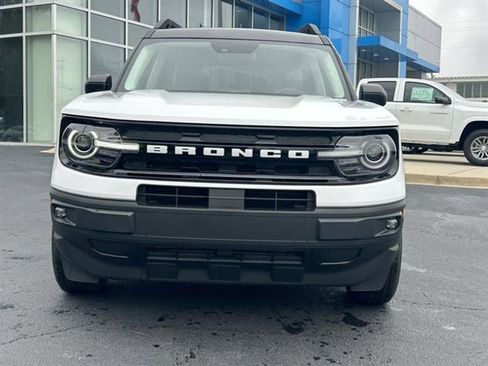 Used 2024 Ford Bronco Sport Outer Banks w/ Tech Package image 2