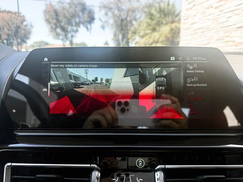 Used 2021 BMW M850i xDrive Coupe w/ M Carbon Exterior Package AWD/4WD image 19