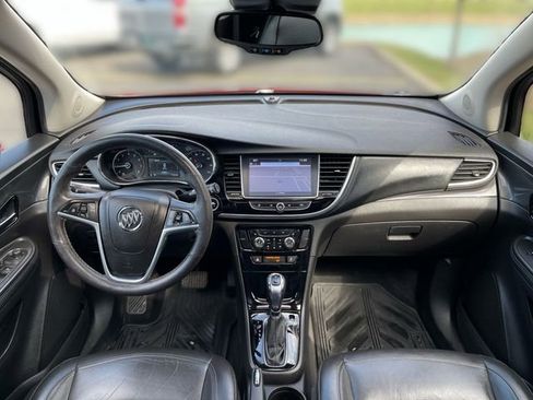 Certified 2018 Buick Encore Essence FWD image 21