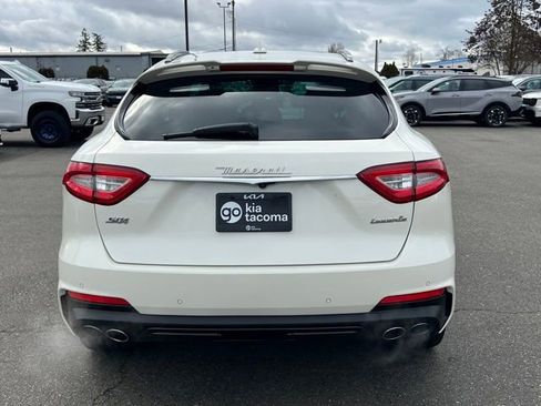 Used 2019 Maserati Levante S GranSport image 8