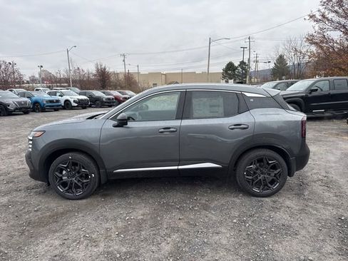 New 2026 Nissan Kicks SR w/ SR Premium Package image 9