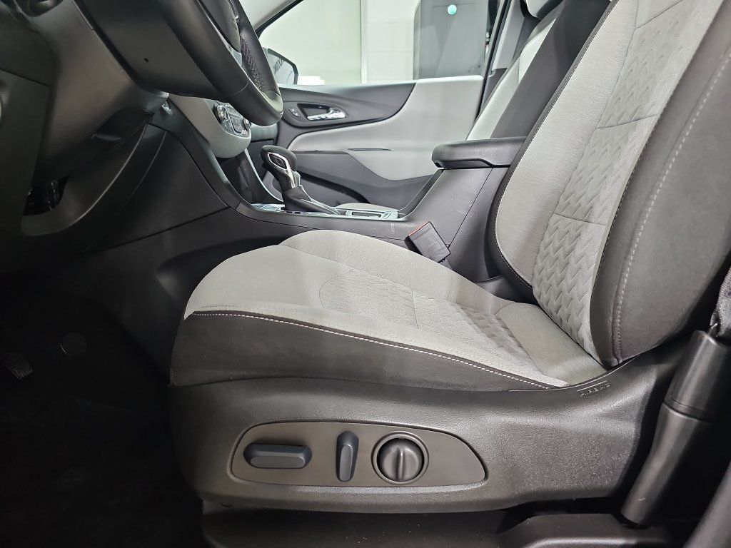 Certified 2023 Chevrolet Equinox LT FWD image 34