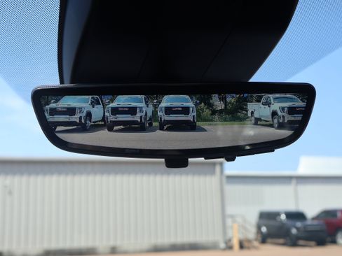 Used 2025 GMC Yukon XL Denali w/ Denali Reserve Package RWD image 17