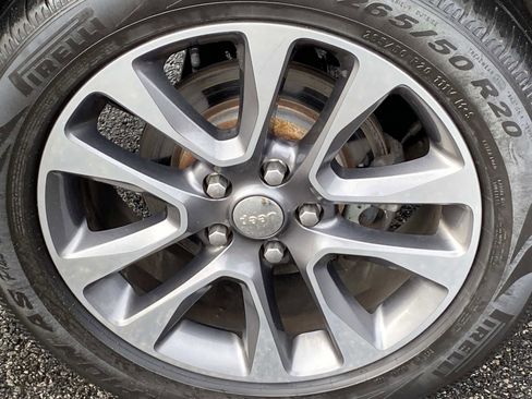 Used 2018 Jeep Grand Cherokee Limited w/ Luxury Group II image 26