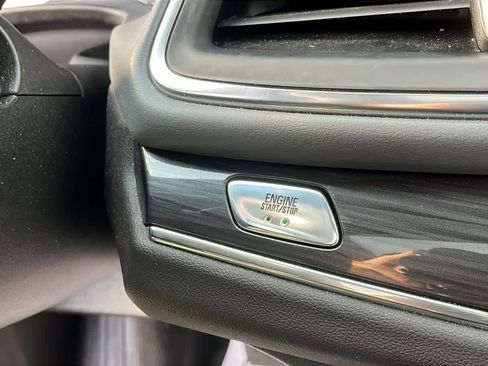 Used 2023 Buick Enclave Essence w/ Experience Buick Package image 20