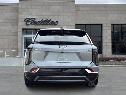 New 2026 Cadillac Optiq Luxury 2 image 5