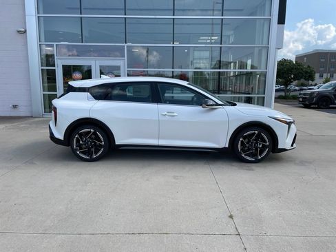New 2026 Kia K4 EX FWD image 4