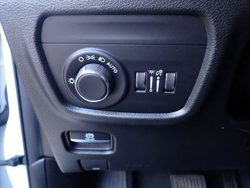 Used 2023 Jeep Grand Cherokee L Laredo w/ Trailer Tow Group (B) AWD/4WD image 16
