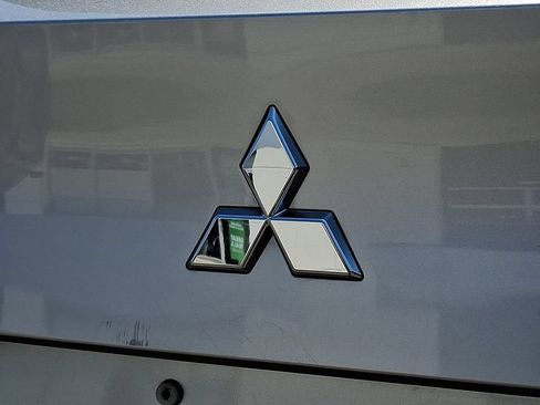 Used 2025 Mitsubishi Outlander SEL AWD/4WD image 33