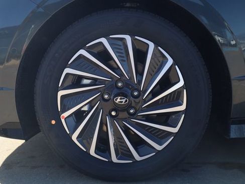 New 2026 Hyundai Sonata Limited FWD image 7