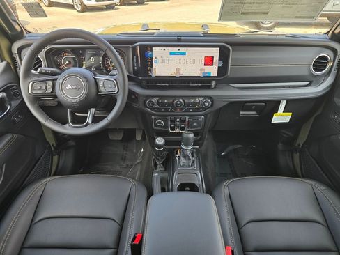New 2025 Jeep Gladiator Sport image 5