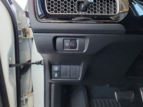 Used 2023 Honda Civic Sport image 11